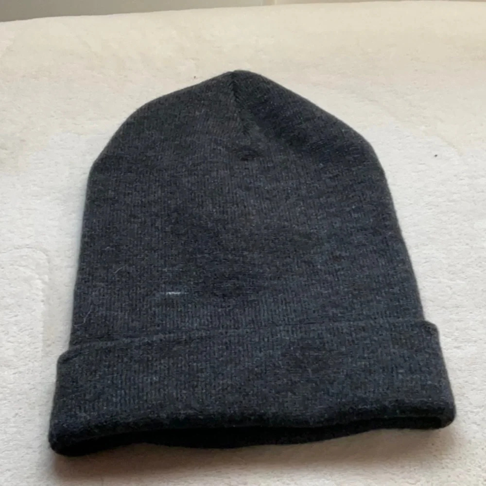 Hat - Picture 2 of 4